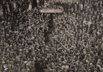 A crowd in Dublin greets Michael Collins following the establishment of the Irish Free State, c.1921-22. National Library of Ireland. Public Domain.