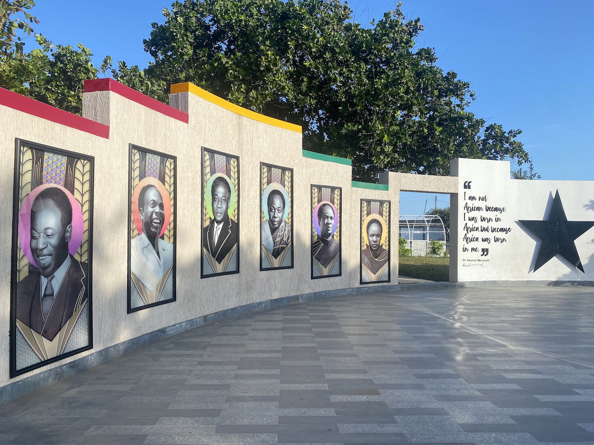 Portraits at the Kwame Nkrumah Mausoleum, Accra, 6 October 2023. Maame1Yaa (CC BY 4.0).