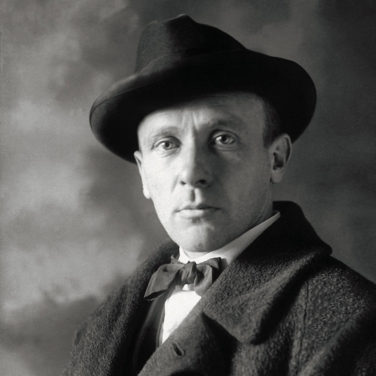 Mikhail Bulgakov, 1928. ullstein bild/Elizaveta Becker/TopFoto.