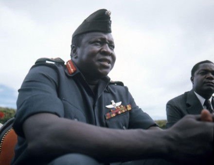Idi Amin, dictator of Uganda, gives an interview, Pieter van Acker/Spaarnestad Photo. Nationaal Archief. Public Domain.