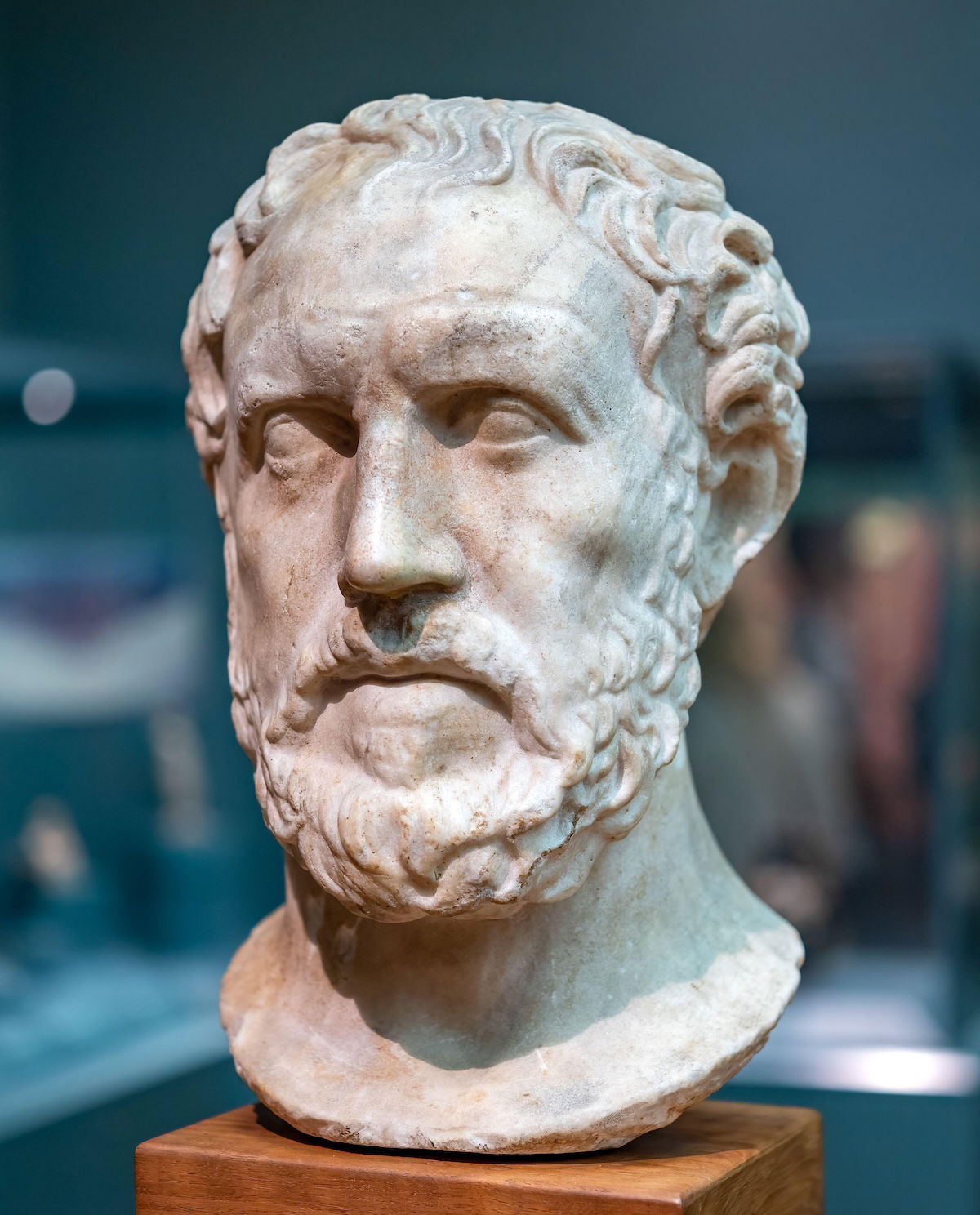 Marble bust of Thucydides. Totontonian new/Alamy Stock Photo.